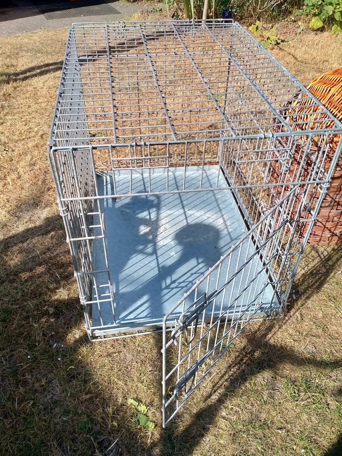 Metalen, gegalvaniseerde bench 77x55x60/12cm, Ophalen, Gebruikt, Minder dan 65 cm, Hondenhok