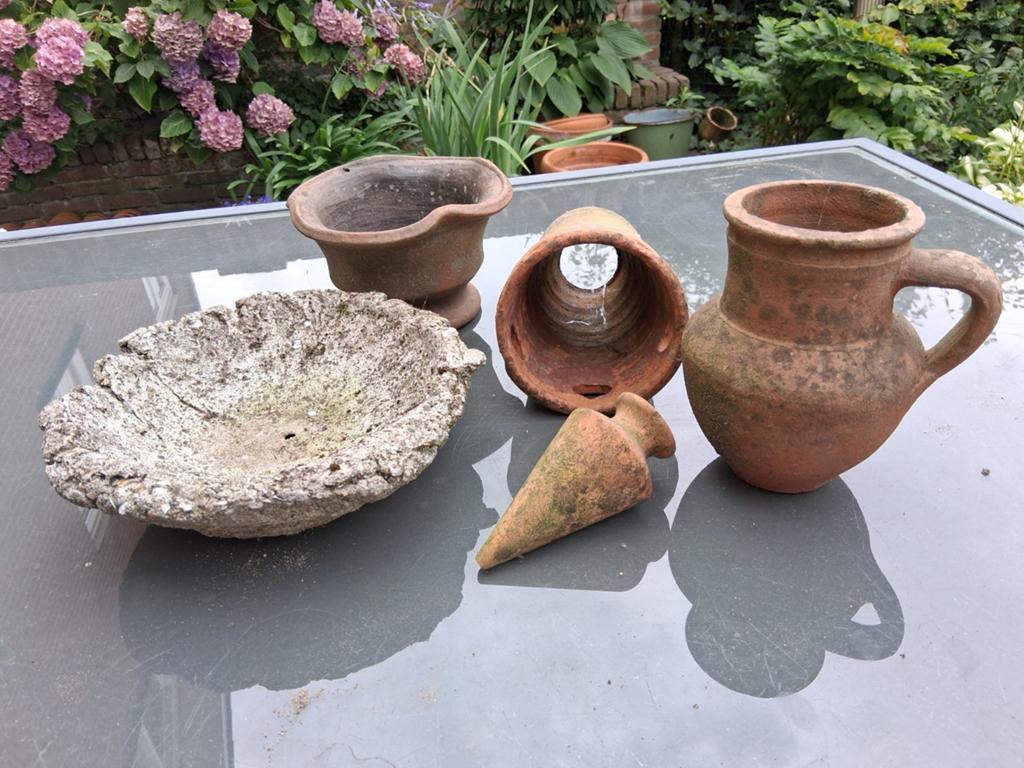Tuindecoratie met veel patina, Tuin en Terras, Bloempotten, Rond, Ophalen of Verzenden, Aardewerk, Minder dan 40 cm