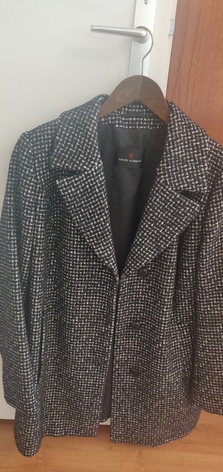Mooie damesjas Fuchs Schmitt, maat 42, zo goed als nieuw, Kleding | Dames, Zwart, Maat 42/44 (L), Ophalen of Verzenden, Zo goed als nieuw