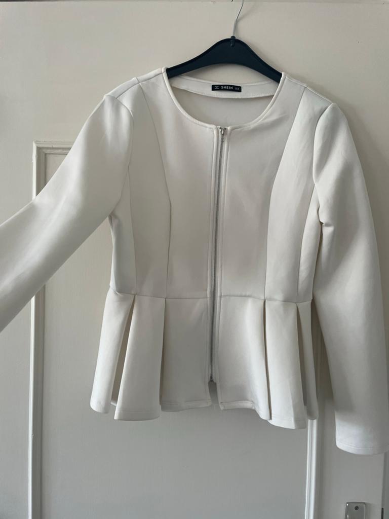 Witte Shein jasje maat M, Ophalen of Verzenden, Zo goed als nieuw, Maat 38/40 (M), Wit