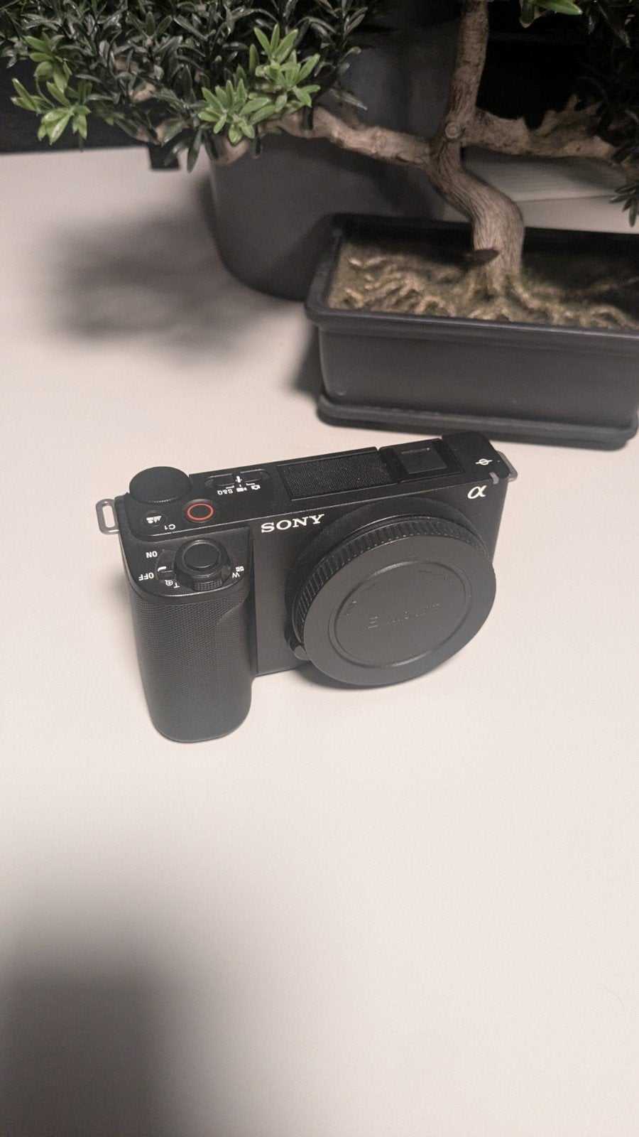 Sony ZV-E10 II Systeemcamera - Zo goed als nieuw, Audio, Tv en Foto, Accu, Kantelbaar/draaibaar scherm, Ophalen of Verzenden, Zo goed als nieuw