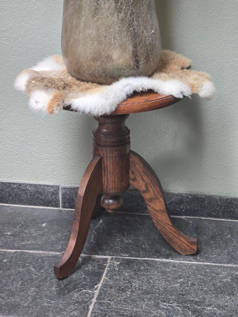 Houten bijzettafel met ronde bovenkant, Ophalen of Verzenden