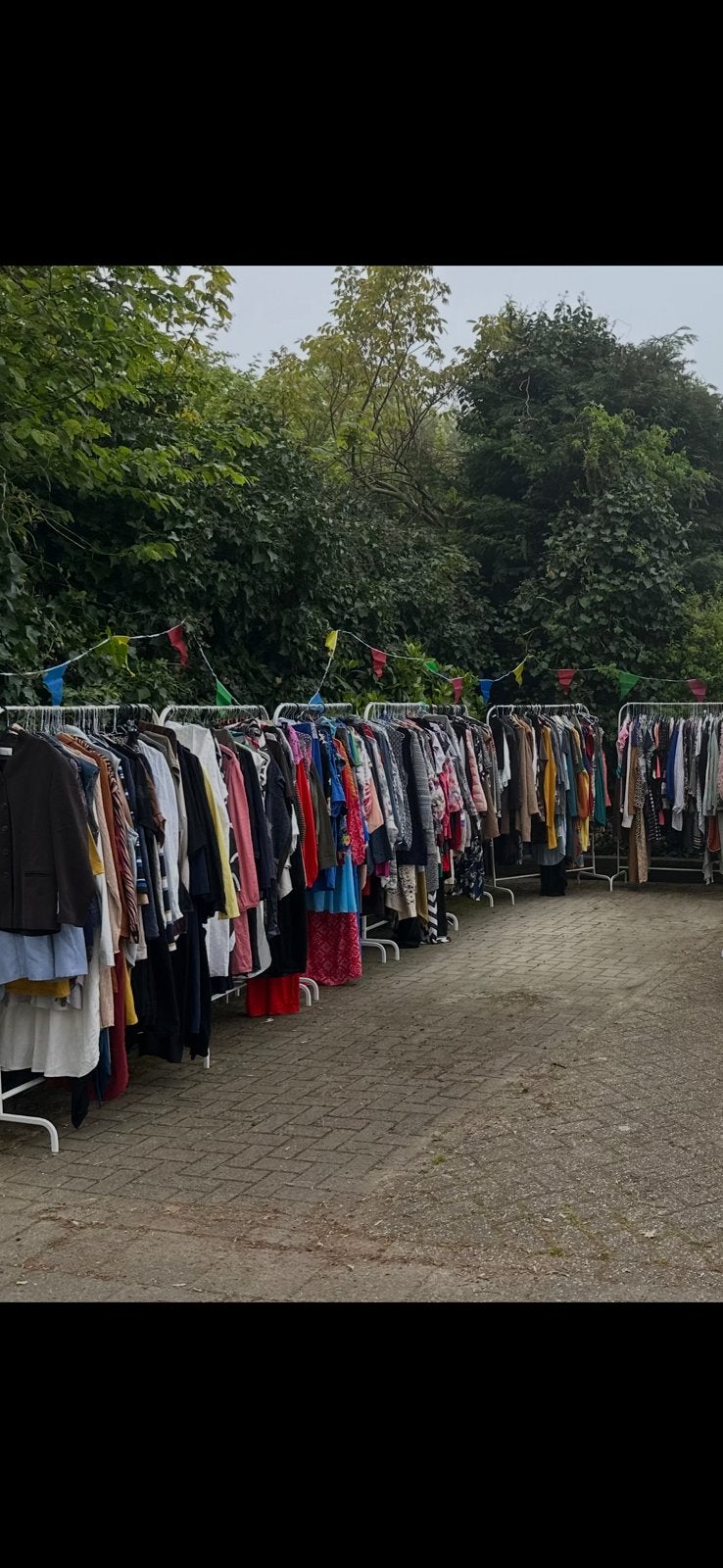 Rommelmarkt schutterspark 12 juli grote maten (dames)kleding, Ophalen, Zo goed als nieuw