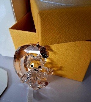Swarovski kris Beer scs 2025 nieuw, Ophalen of Verzenden, Nieuw, Figuurtje