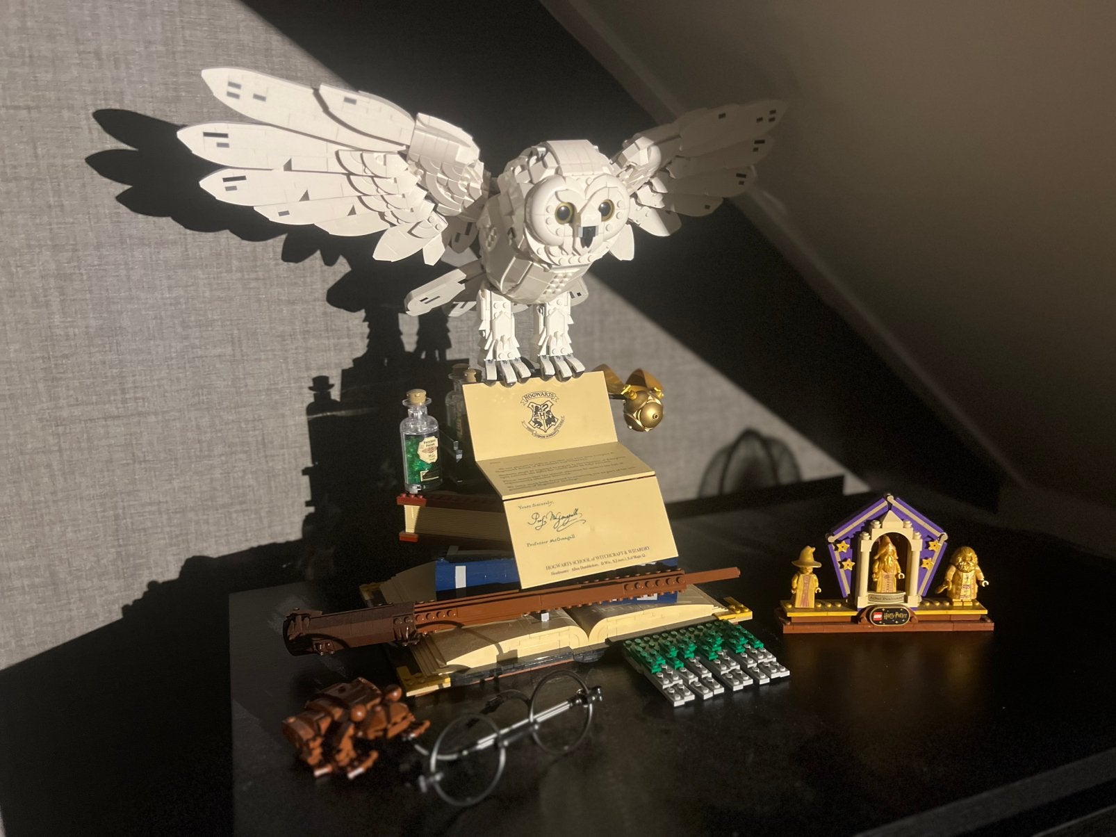 LEGO Harry Potter 76391 Hogwarts Icons – Collector’s Edition, Kinderen en Baby's, Speelgoed | Duplo en Lego, Lego, Harry Potter
