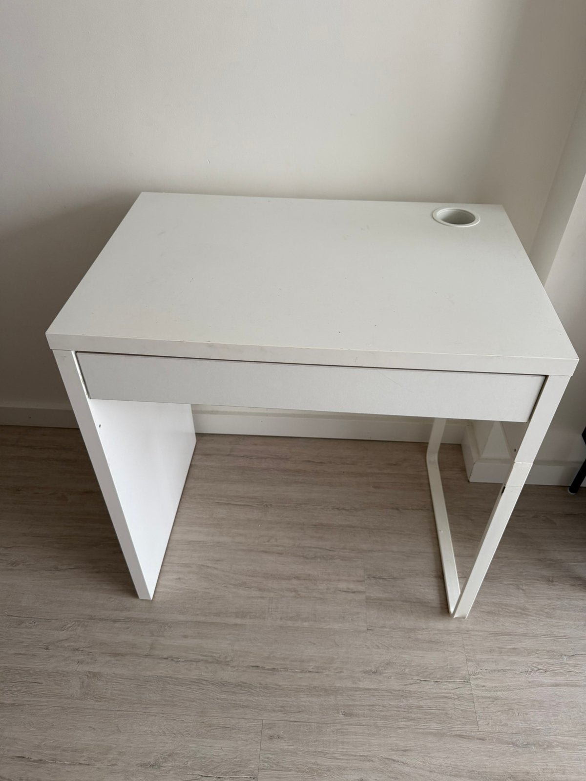Ikea Micke kinderbureau, Ophalen, Gebruikt