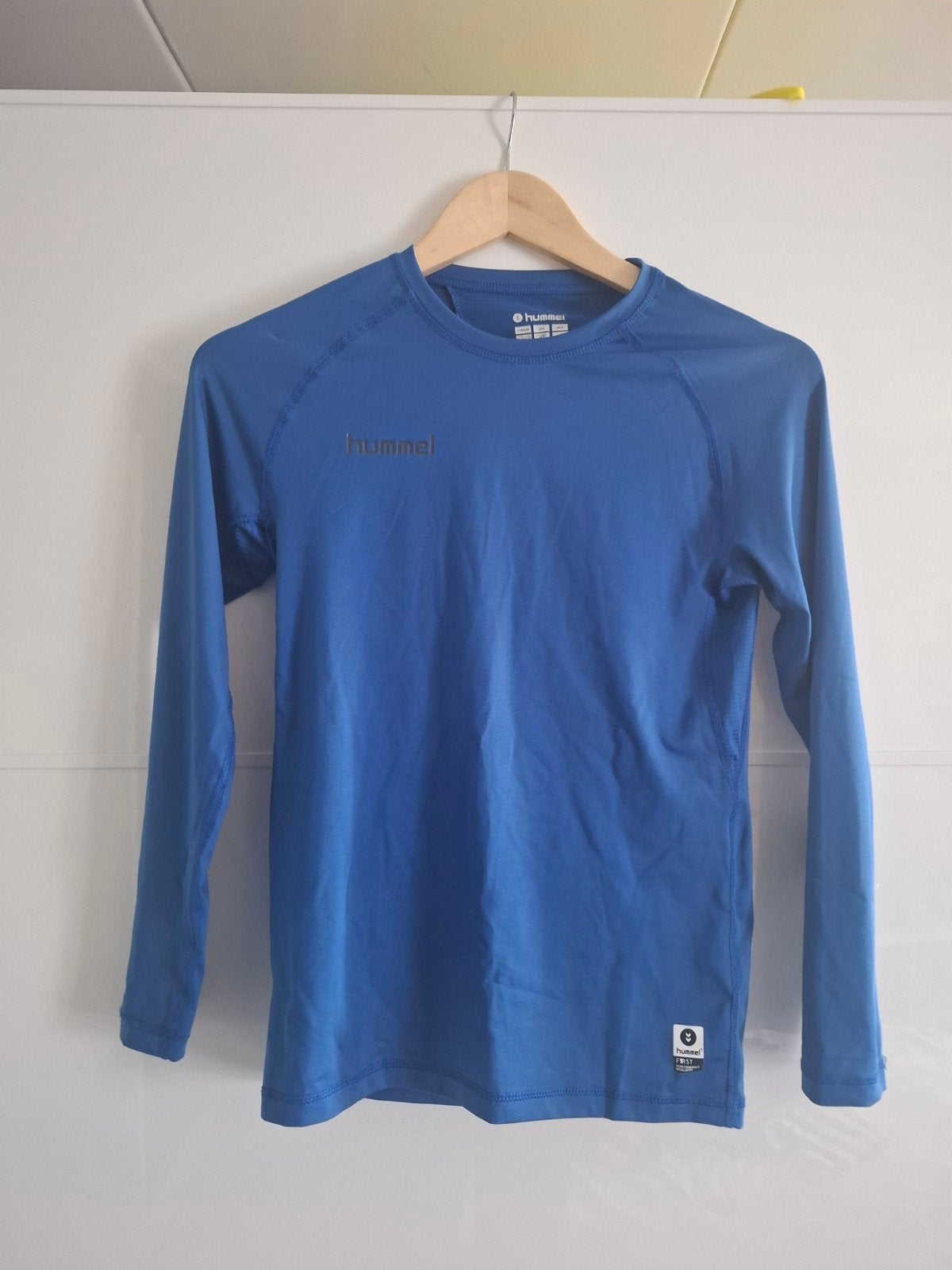 Hummel Blauwe Quick Dry Longsleeve  – Maat 164, Kinderen en Baby's, Kinderkleding | Maat 164, Jongen of Meisje, Nieuw, Ophalen of Verzenden