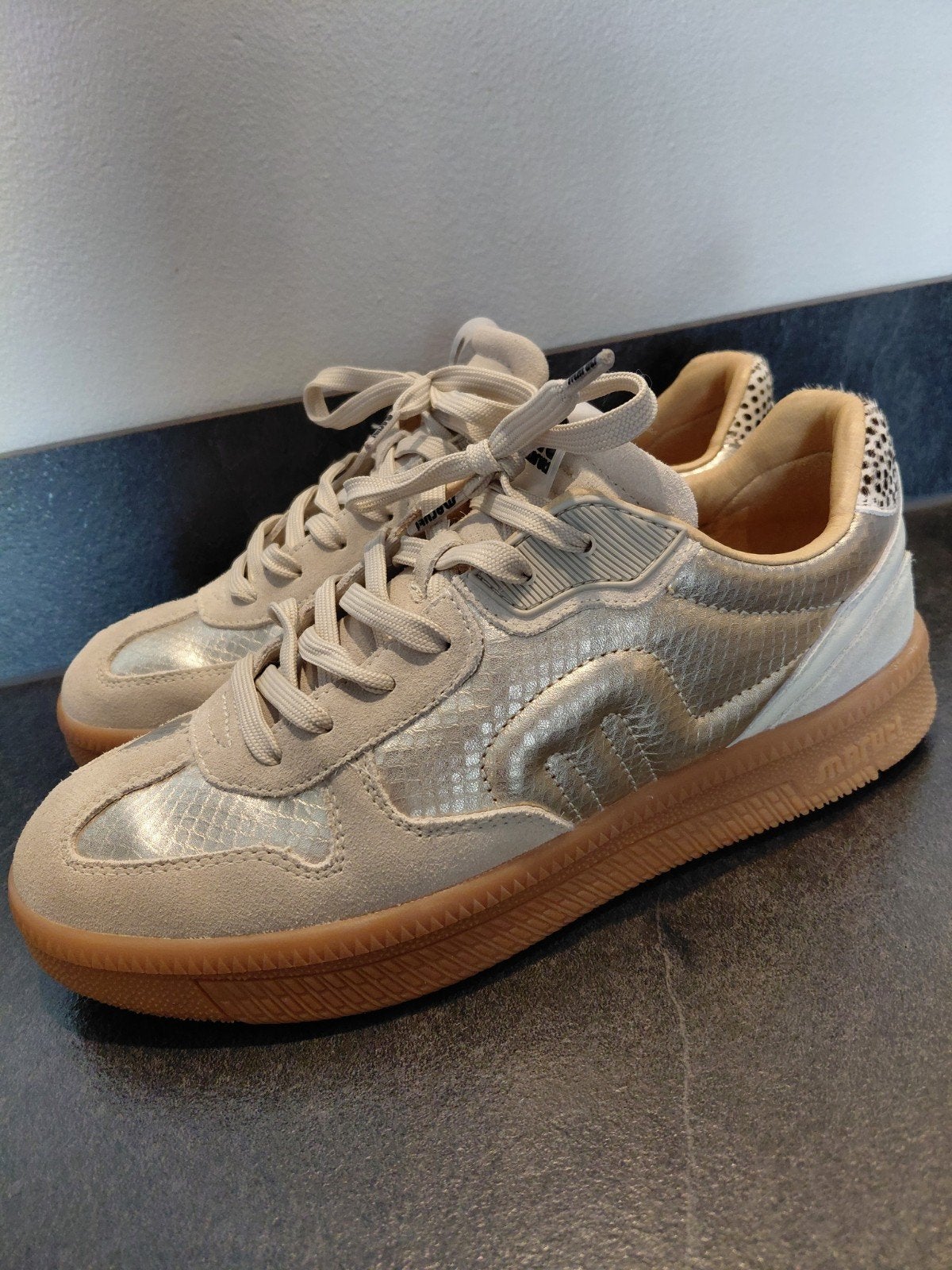Prachtige maruti sneakers maat 41, Kleding | Dames, Schoenen, Ophalen of Verzenden, Zo goed als nieuw, Sneakers of Gympen