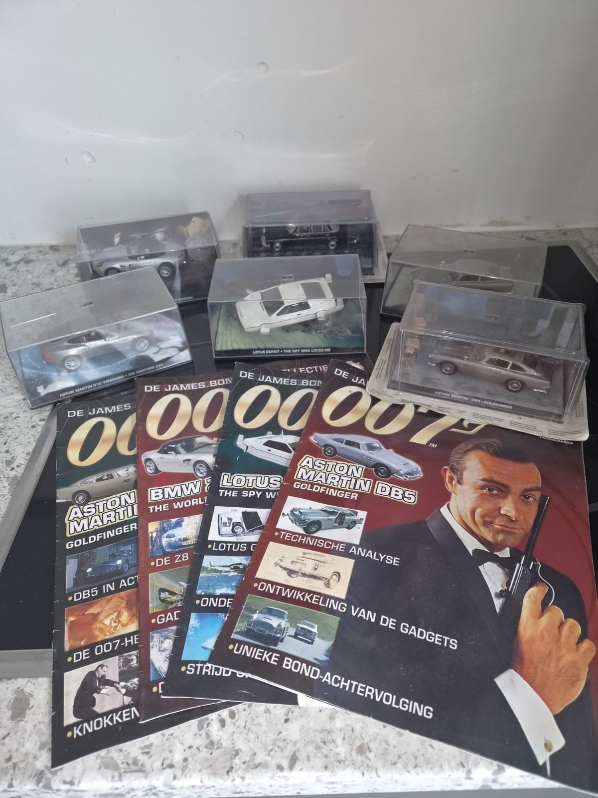 James Bond 007 Auto Collectie met Tijdschriften, Auto, 1:32 tot 1:50, Zo goed als nieuw, Ophalen