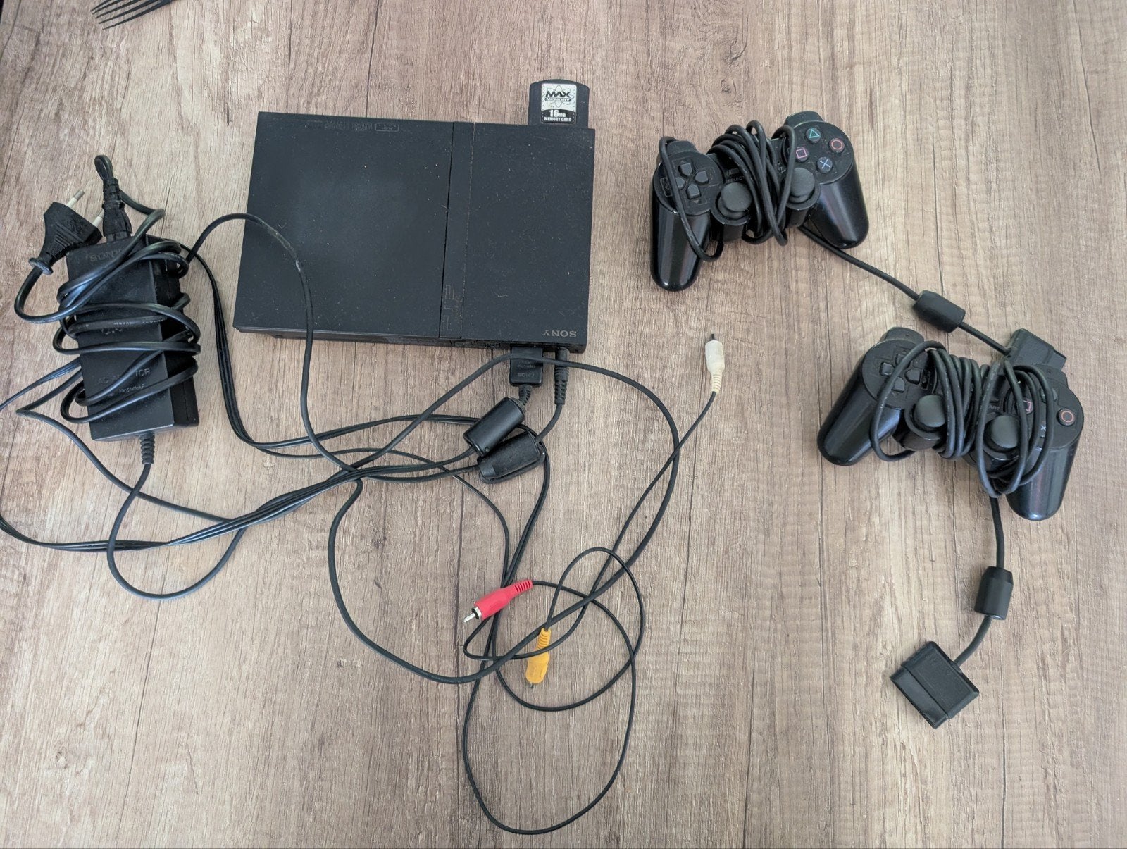 playstation 2 met memory card en 2 controllers, Ophalen, Gebruikt, Zwart, Met 2 controllers