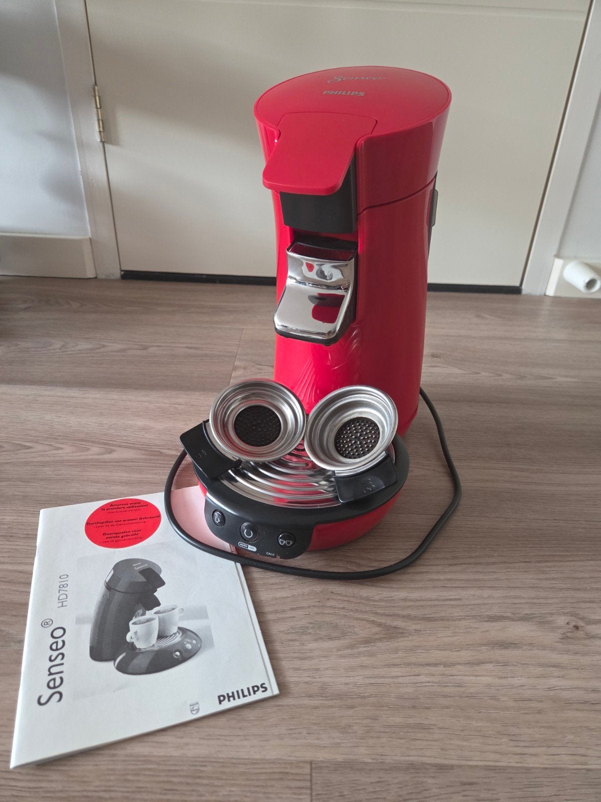 Philips Senseo HD7810 Koffiepadapparaat Rood, Witgoed en Apparatuur, Koffiezetapparaten, Ophalen, Koffiepads en cups, Koffiemachine
