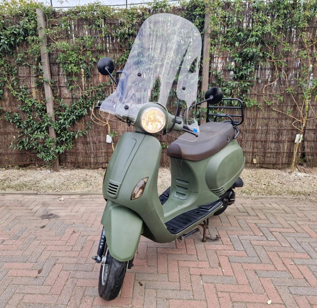 AGM VX / BTC Riva / Sensor Lux/ La Souris Vespelini scooter, Zo goed als nieuw, Benzine, Ophalen, Overige merken