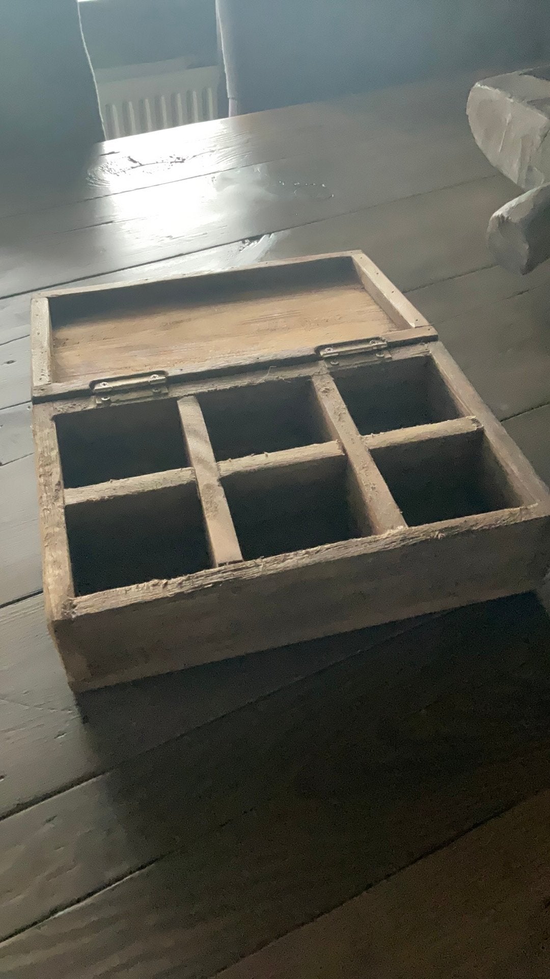 Stoere oude houten theedoos, Ophalen, Zo goed als nieuw