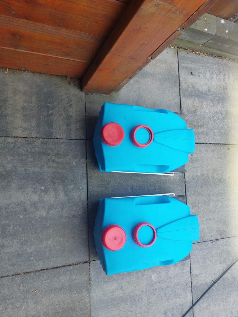 2 watertanks  rolbaar, Caravans en Kamperen, Camper-accessoires, Ophalen of Verzenden