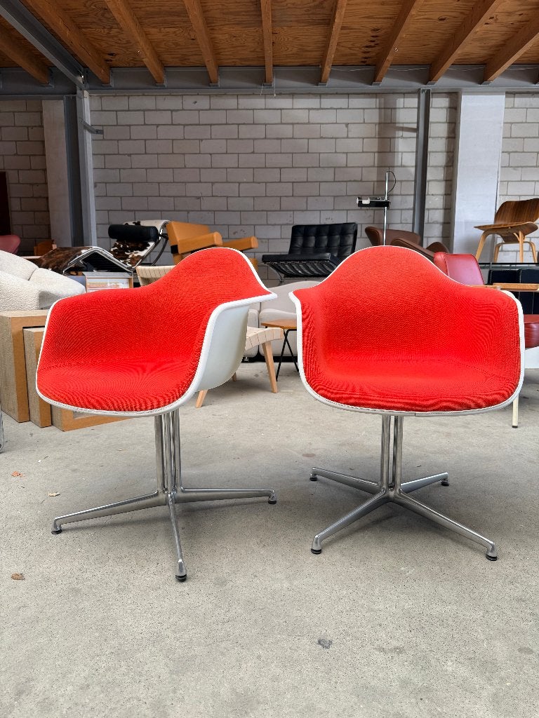 Vitra Eames DAL armchair (voorraad: 2), Huis en Inrichting, Stoelen, Ophalen, Overige kleuren, Stof, X
