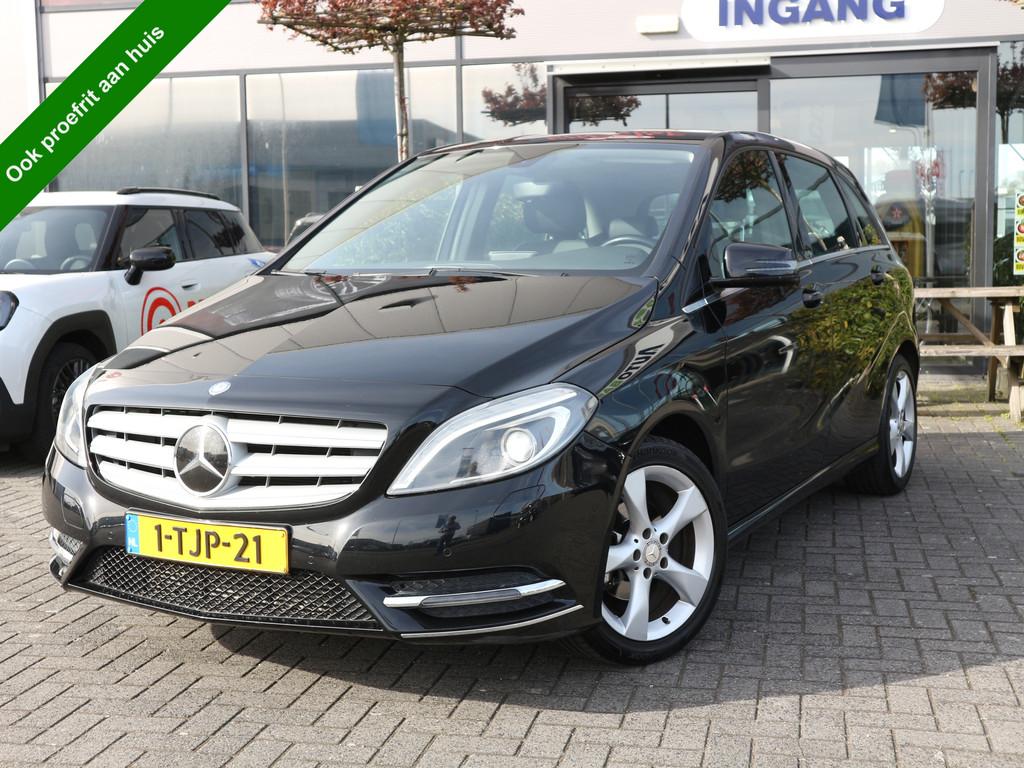 Mercedes-Benz B-Klasse 180 Ambition AIRCO NAVI TREKHAAK, Voorwielaandrijving, Gebruikt, 4 cilinders, Handgeschakeld