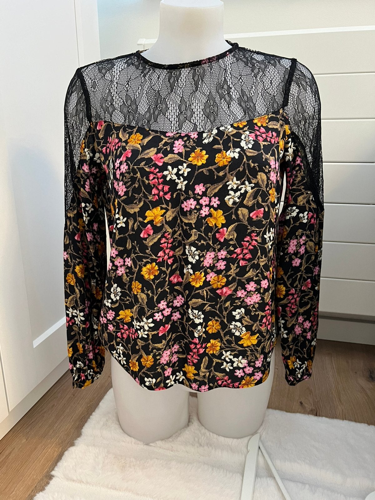 Blouse met bloemen en kant/zara/maat xs, Ophalen of Verzenden, Zo goed als nieuw, Maat 34 (XS) of kleiner