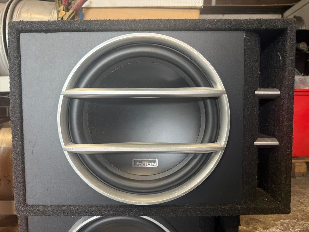 *** Axton 12 inch subwoofer met kist ***, Ophalen, Zo goed als nieuw
