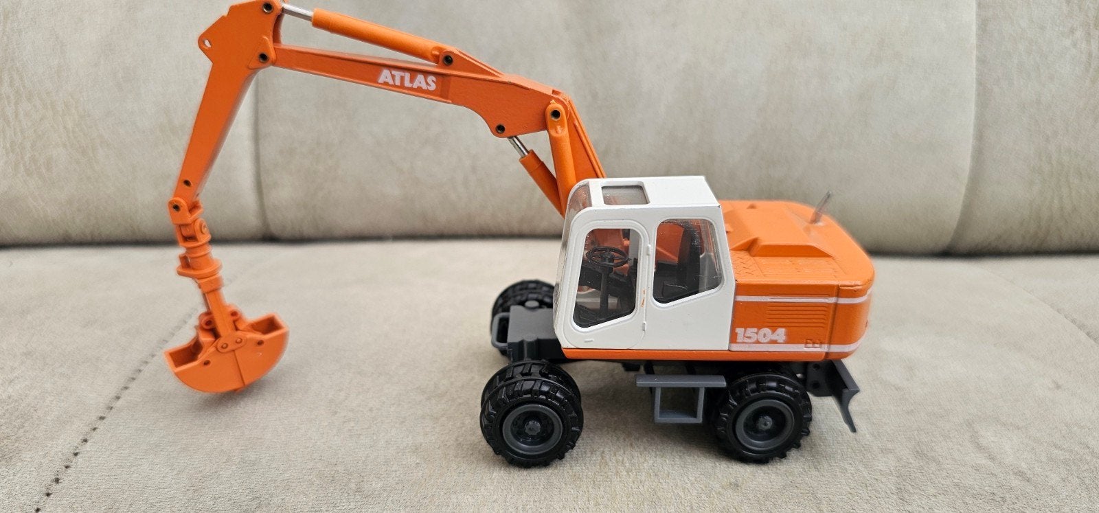 ATLAS 1504 mobiele kraan met knijpbak, conrad,zgan, Ophalen of Verzenden, Zo goed als nieuw, Hijskraan, Tractor of Landbouw, Conrad