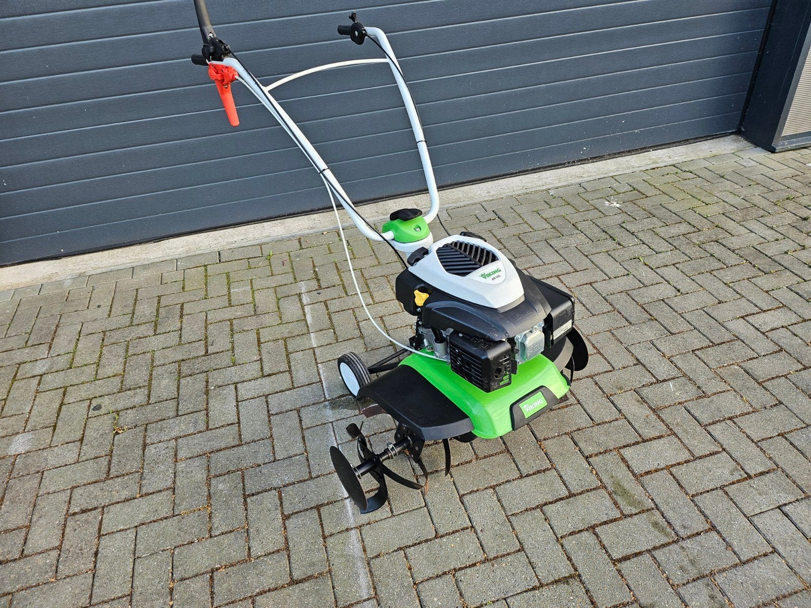 Tuinfrees viking b&s aandrijving, Tuin en Terras, Ophalen