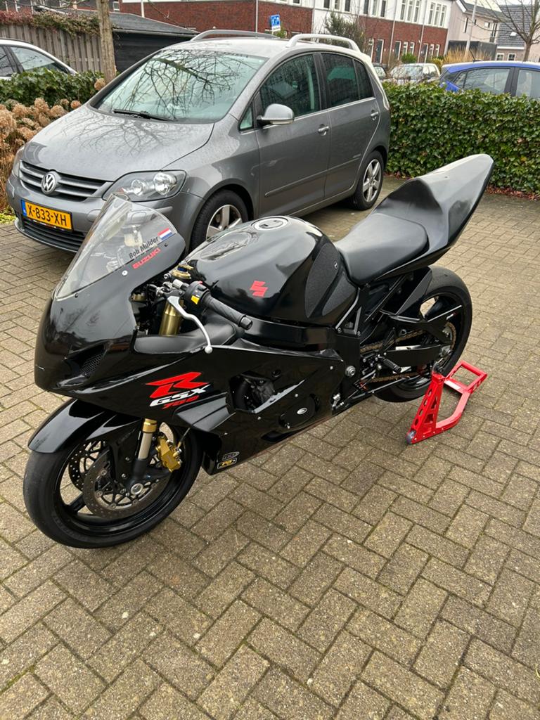 Gsxr-750 racer met kenteken, Motoren, Occasion, 4 cilinders, Super Sport, Particulier