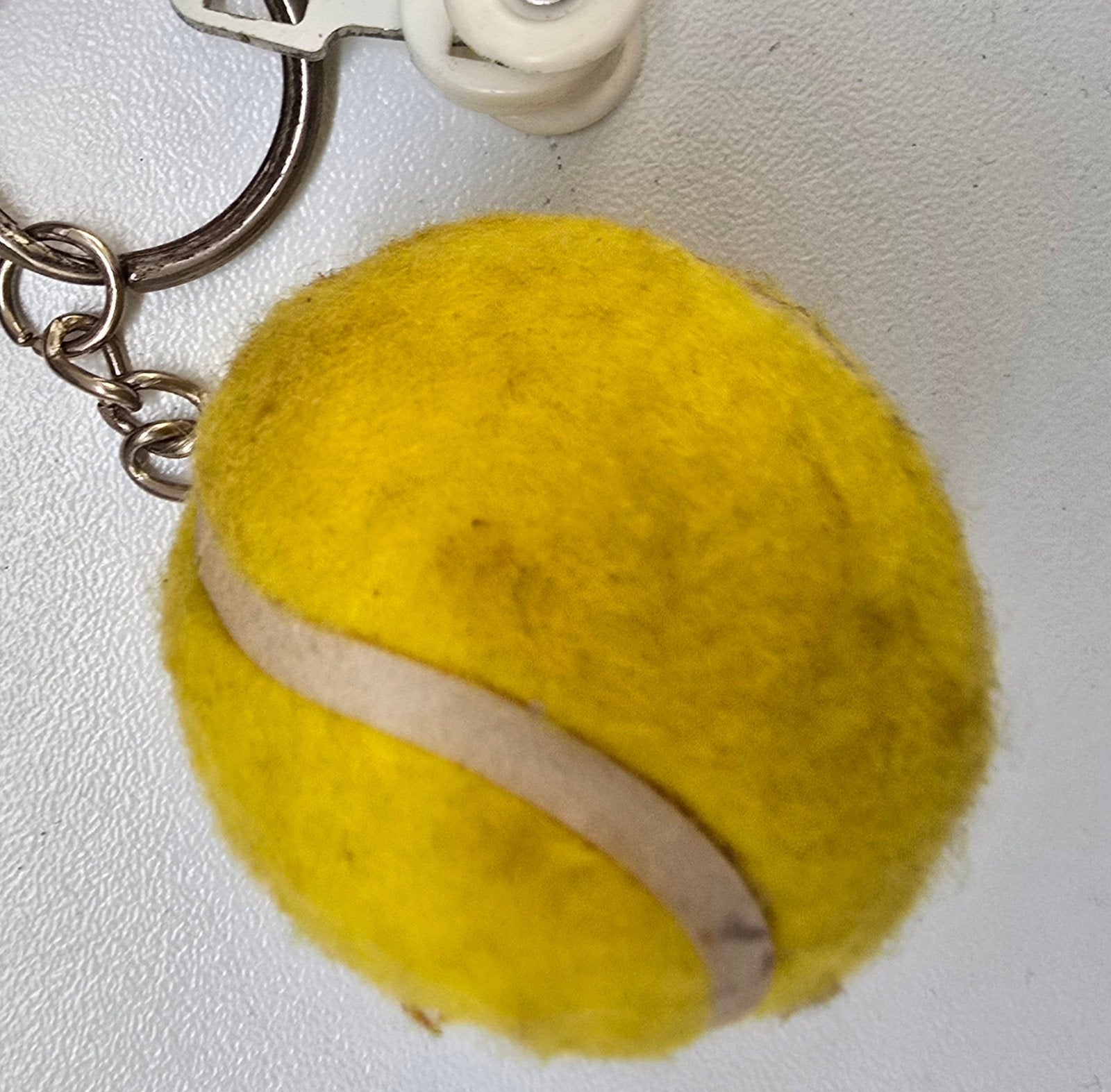 Sleutelhanger tennisbal, Ophalen of Verzenden, Gebruikt, Sport