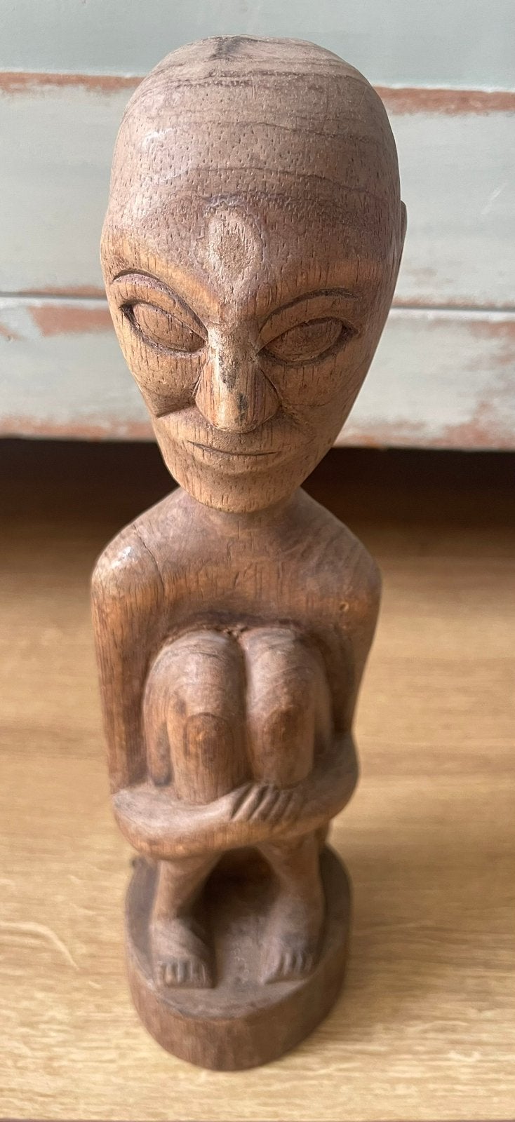 Supermooi houten beeld zittende man, Ophalen of Verzenden