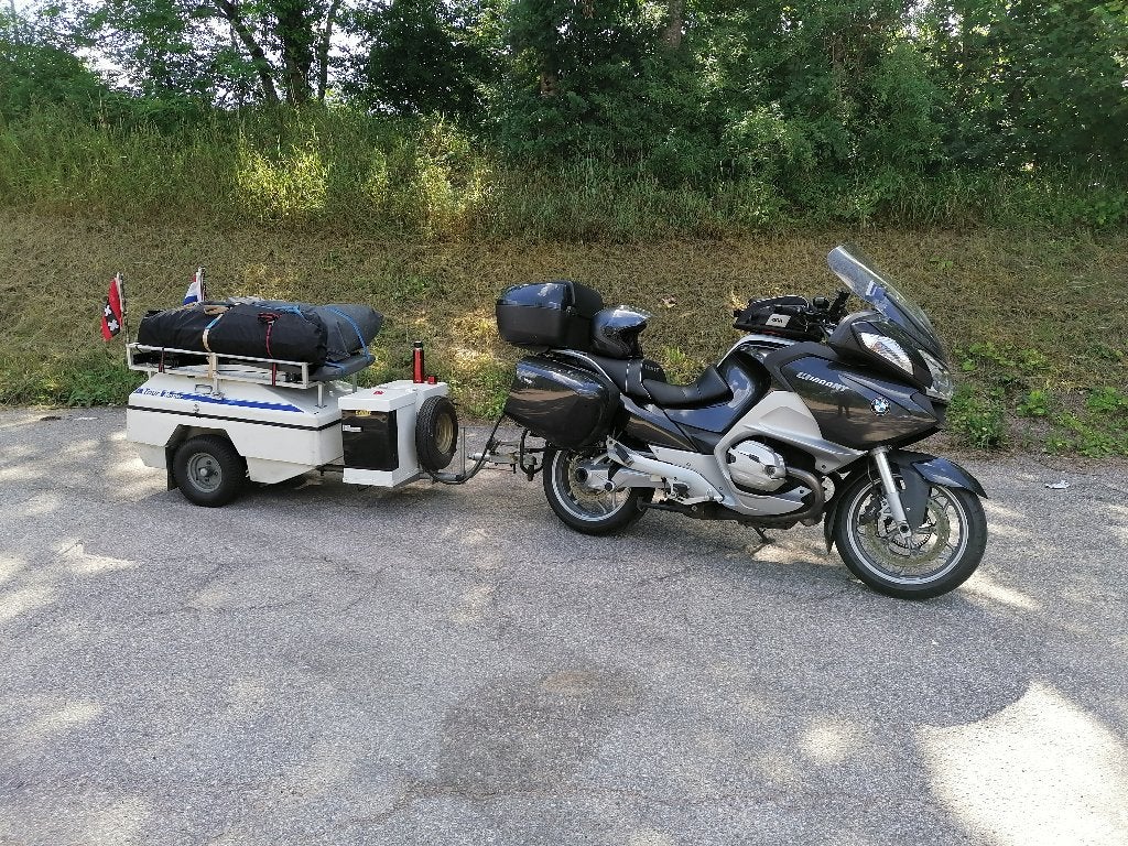 motoraanhanger, Ophalen