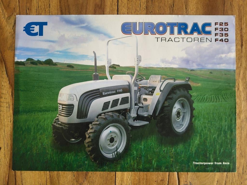 tractor folder Eurotrac tractoren, Ophalen of Verzenden, Zo goed als nieuw, Folder