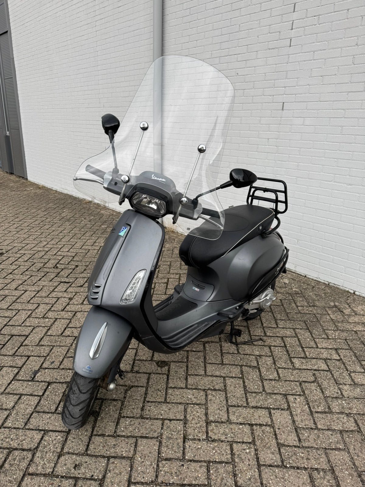 Vespa Sprint snor, Fietsen en Brommers, *, Zo goed als nieuw, *, Ophalen