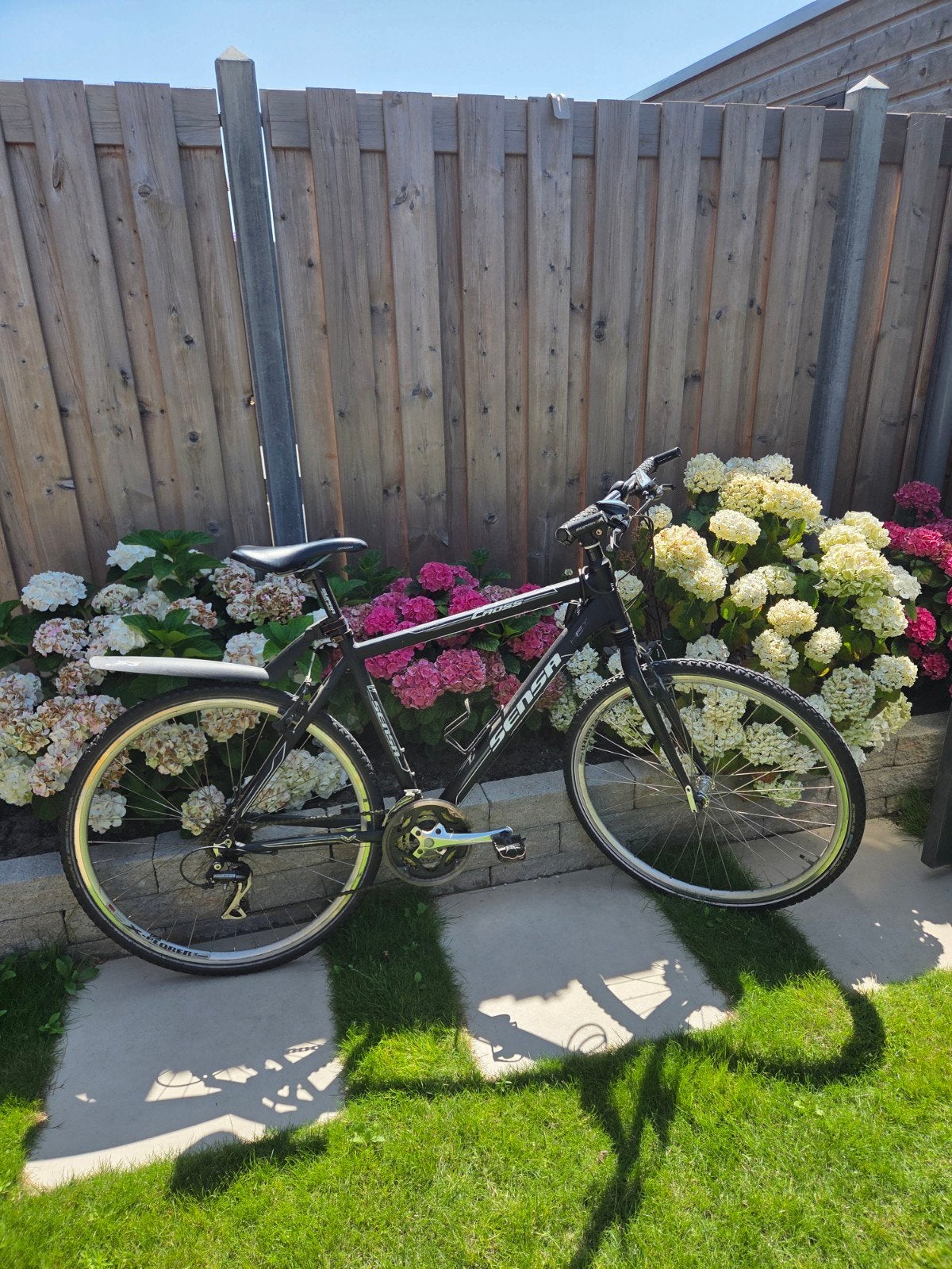 Sensa Cross fiets - moet weg!, 28 inch, Gebruikt, Vering, Velgrem