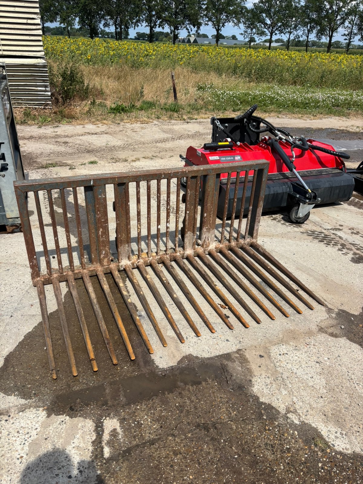 Tegelriek, Bezem, Schuifraam., Zakelijke goederen, Machines en Bouw | Kranen en Graafmachines, Ophalen, Wiellader of Shovel