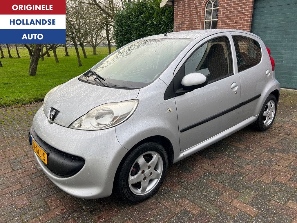 Peugeot 107 1.0-12V XS Automaat AllSeason Gratis Carplay Nav, Auto's, Peugeot, Gebruikt, Huisgarantie, Met garantie (alle), 4 stoelen