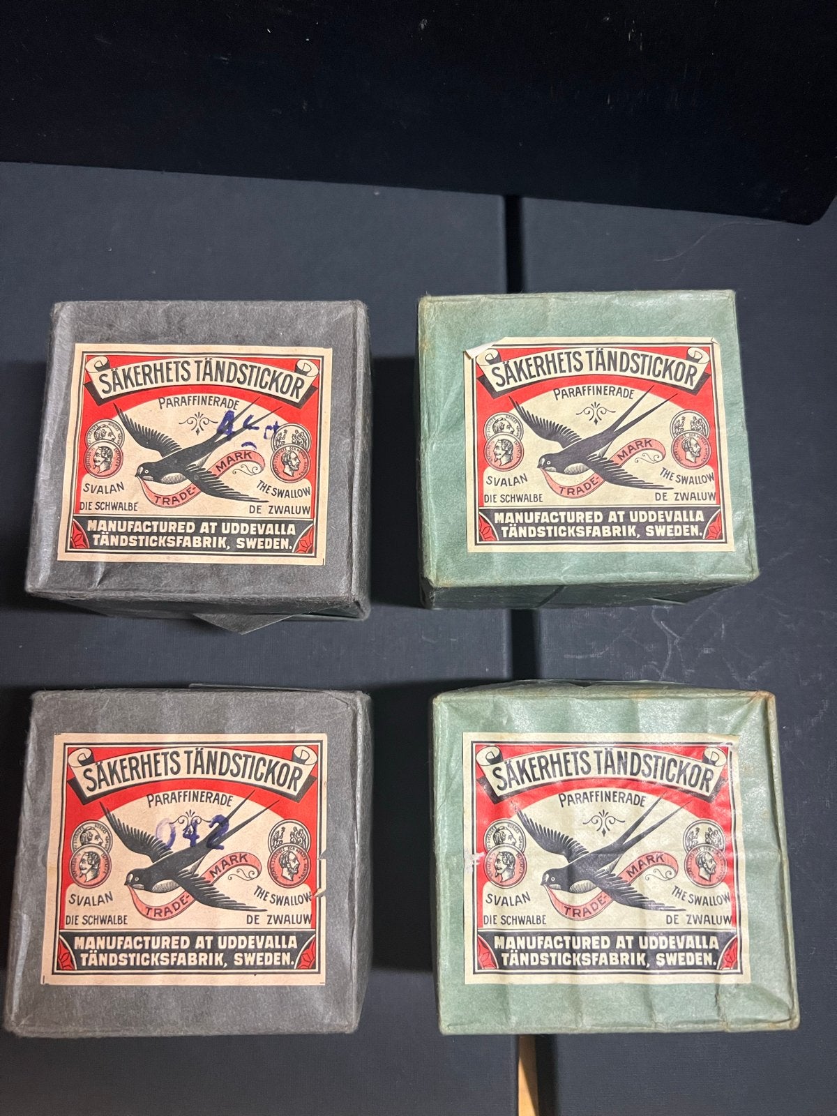4x Vintage Zweedse Veiligheidslucifers "The Swallow", Verzamelen, Ophalen of Verzenden, Nieuw, Luciferdoosjes of -merken