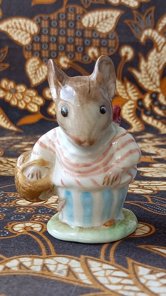 Mrs. Tittlemouse Mooi oud Beswick beeldje uit Engeland 8 cm.