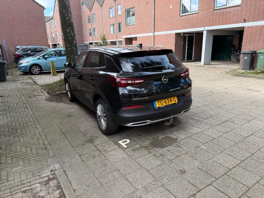 Opel Grandland X 1.2 Turbo 130pk S&S Aut 2018 Zwart, Auto's, Navigatiesysteem, 1199 cc, Zwart, 19 km/l