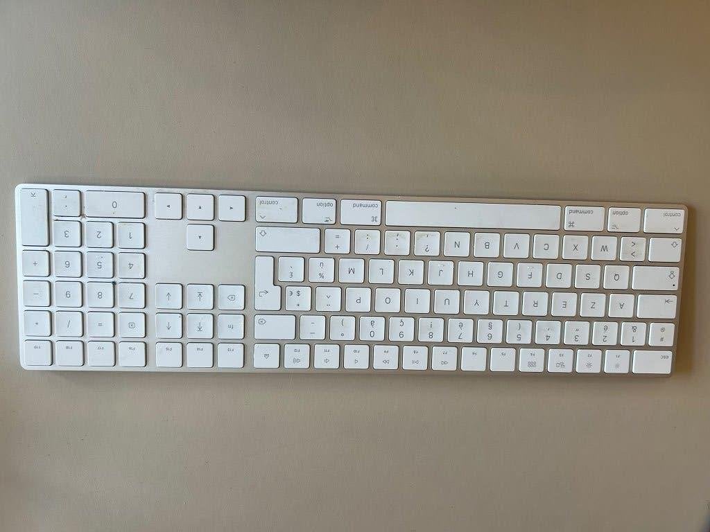 azerty keyboard Mac, Gebruikt, Azerty, Ophalen of Verzenden, Draadloos