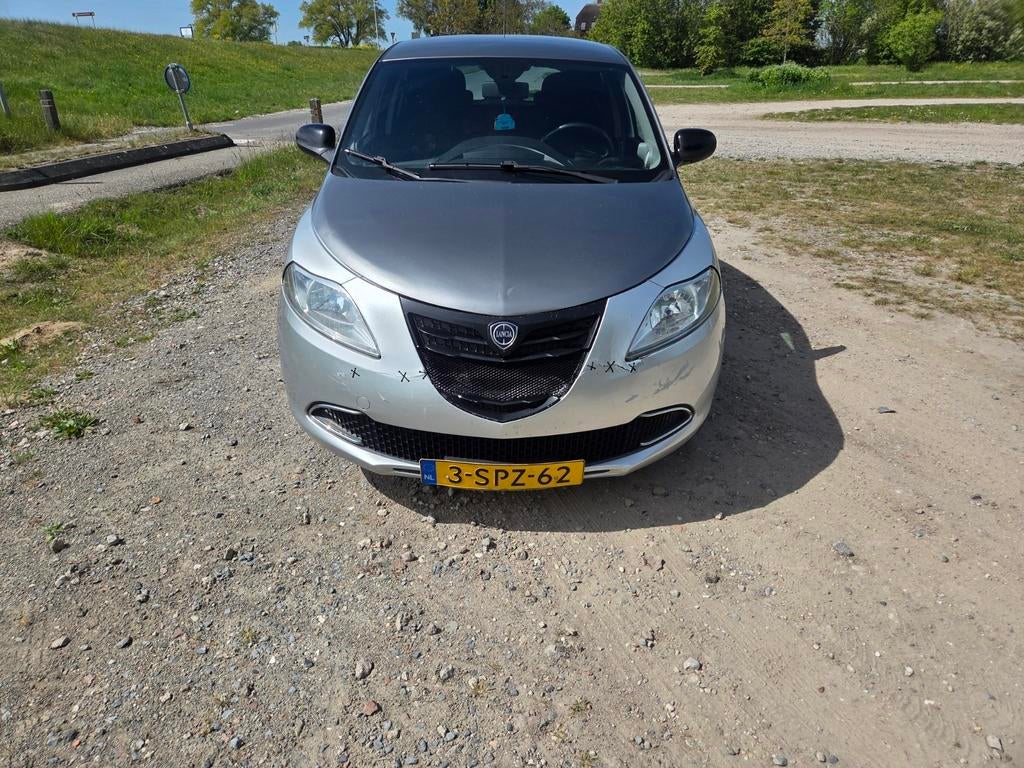 Lancia Ypsilon Automaat | 2013 | 132.092 km | Zuinig | Rijdt, Auto's, 40 €/maand, 750 kg, Origineel Nederlands, 24 km/l