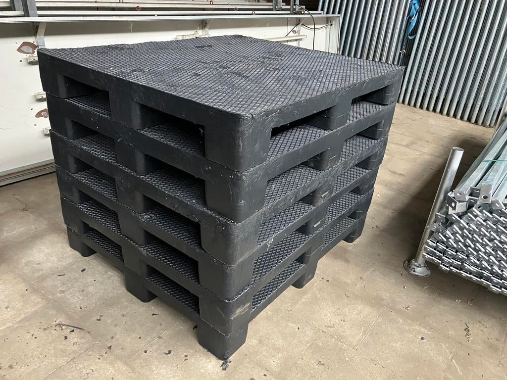 Kunststof pallet pallets 120 x 100 cm zo goed als nieuw, Overige typen, Ophalen of Verzenden, Zo goed als nieuw, Vnh nuland