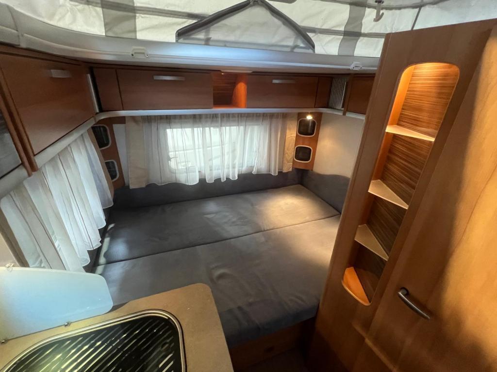 Eriba Feeling 425 mover, Unico voortent, luifel, hefdak,, Caravans en Kamperen, Standaardzit, Bedrijf, 750 - 1000 kg, 4 tot 5 meter