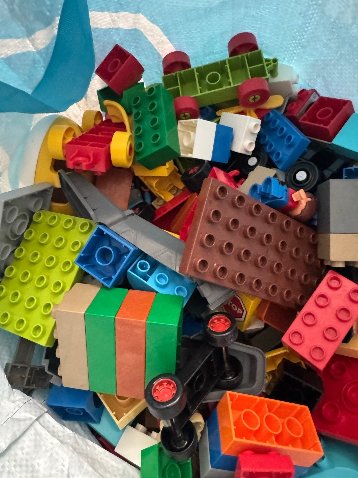 Grote zak Duplo inclusief trein en vliegtuig, Kinderen en Baby's, Speelgoed | Duplo en Lego, Gebruikt, Duplo, Losse stenen, Inclusief extra onderdelen