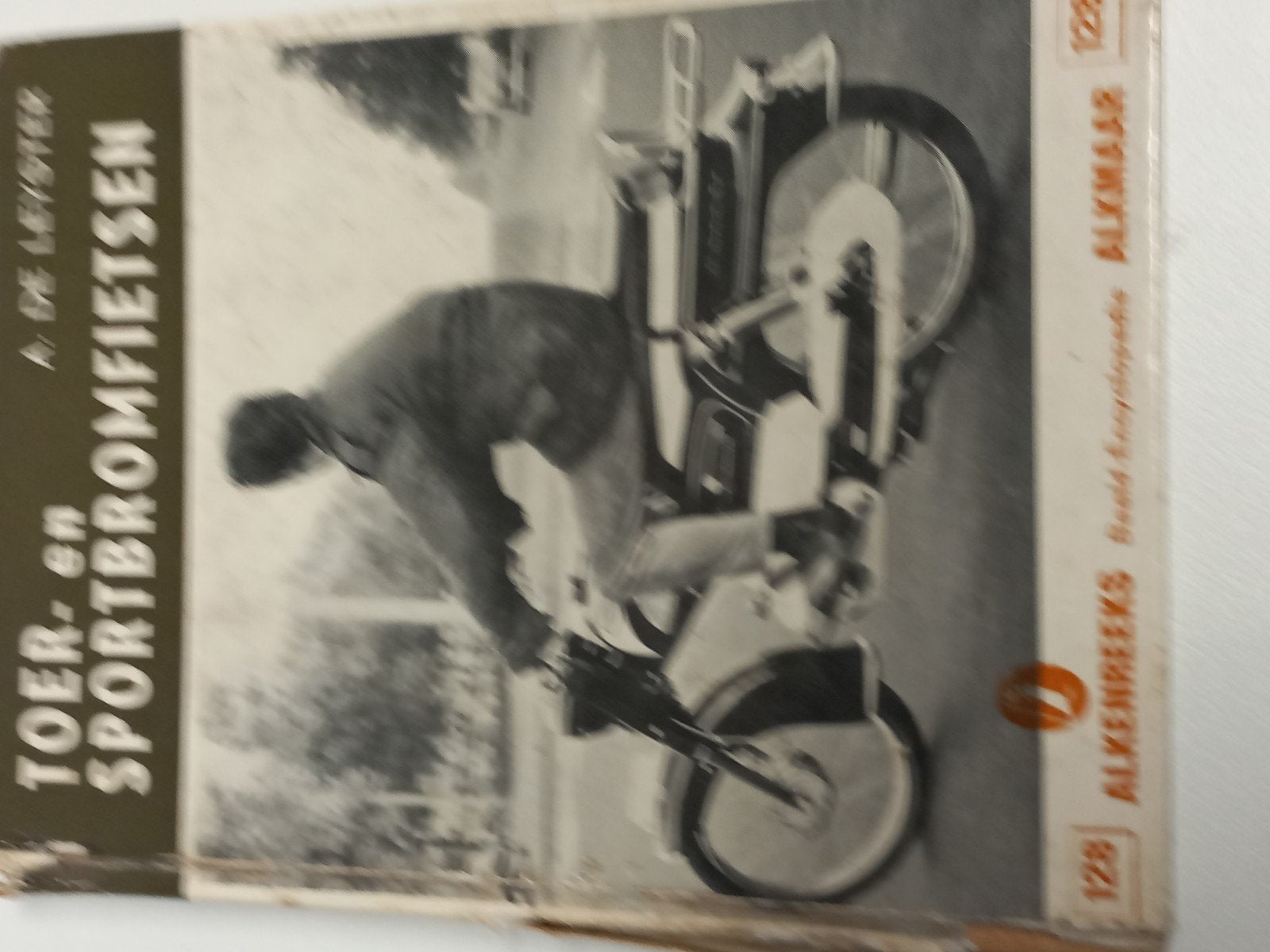 Toer- en Sportbromfietsen - A. de Leyster (Alkenreeks), Ophalen of Verzenden, Gelezen, A. de Leyster, Algemeen