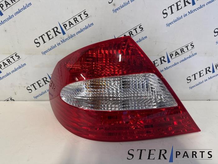Achterlicht links van een Mercedes CLK, Auto-onderdelen, Gebruikt, -, Ophalen of Verzenden, -