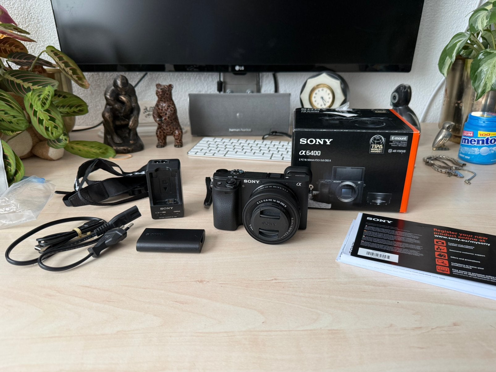 Sony a6400 + 16-50 mm f/3.5-5.6 OSS - 280 CLICKS - ZGAN, Ophalen of Verzenden, Zo goed als nieuw, Sony, Geen optische zoom