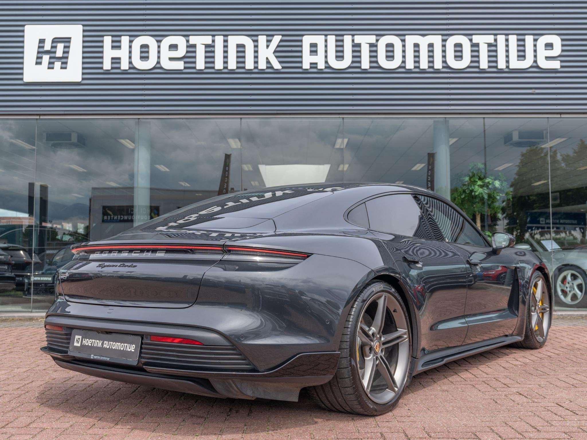 Porsche Taycan Turbo 93 kWh | Matrix-LED | Passenger-Display, Auto's, Porsche, 4 stoelen, 93 kWh, Vierwielaandrijving, Sedan