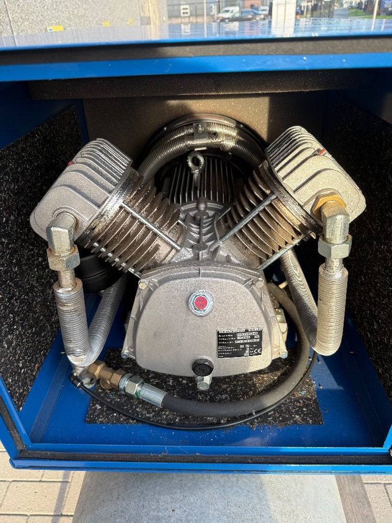 Creemers compressor 270 liter 400V + persluchtdroger, Doe-het-zelf en Verbouw, Ophalen, Gebruikt, 200 tot 400 liter/min, 6 tot 10 bar