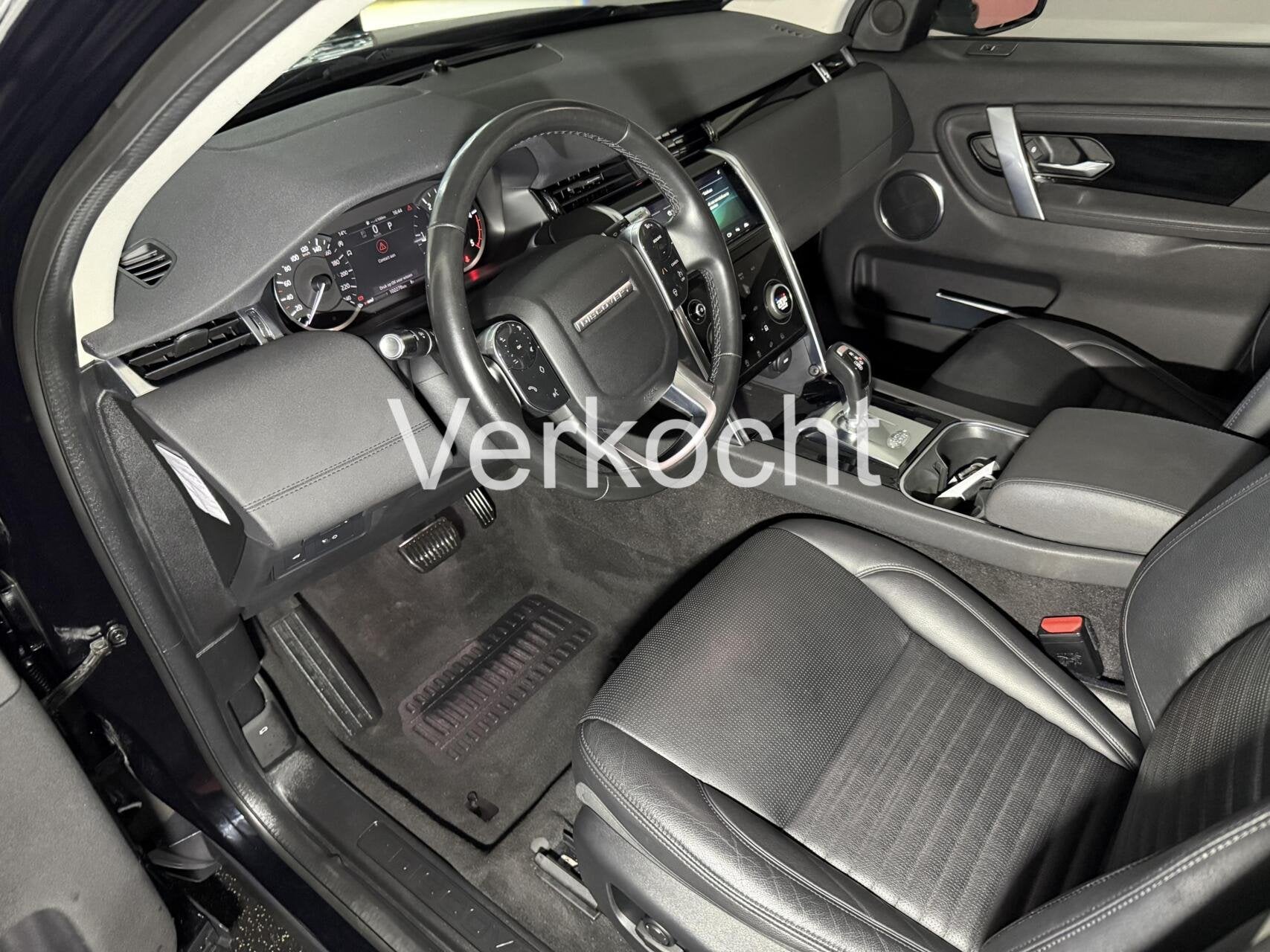 Land Rover Discovery Sport 2.0 D150 l AUTOMAAT l FULL OPTION, Auto's, Automaat, 4 cilinders, Zwart, Leder