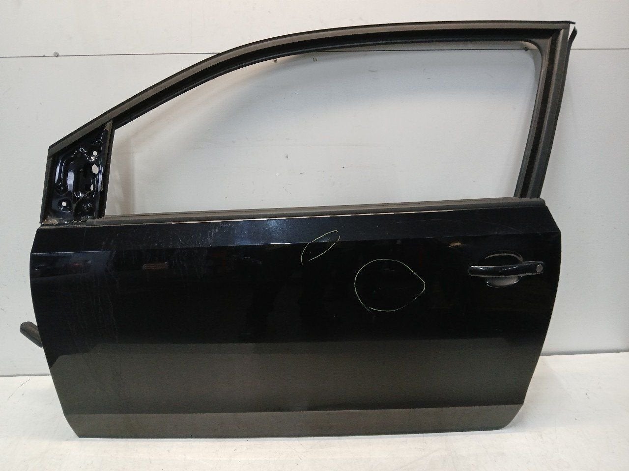 Portier links voor Volkswagen Up, Onderdelen@venauto.nl, Van der Ven Autorecycling B.V., Gebruikt, Ettenseweg 76, 4706 PB Roosendaal, The Netherlands