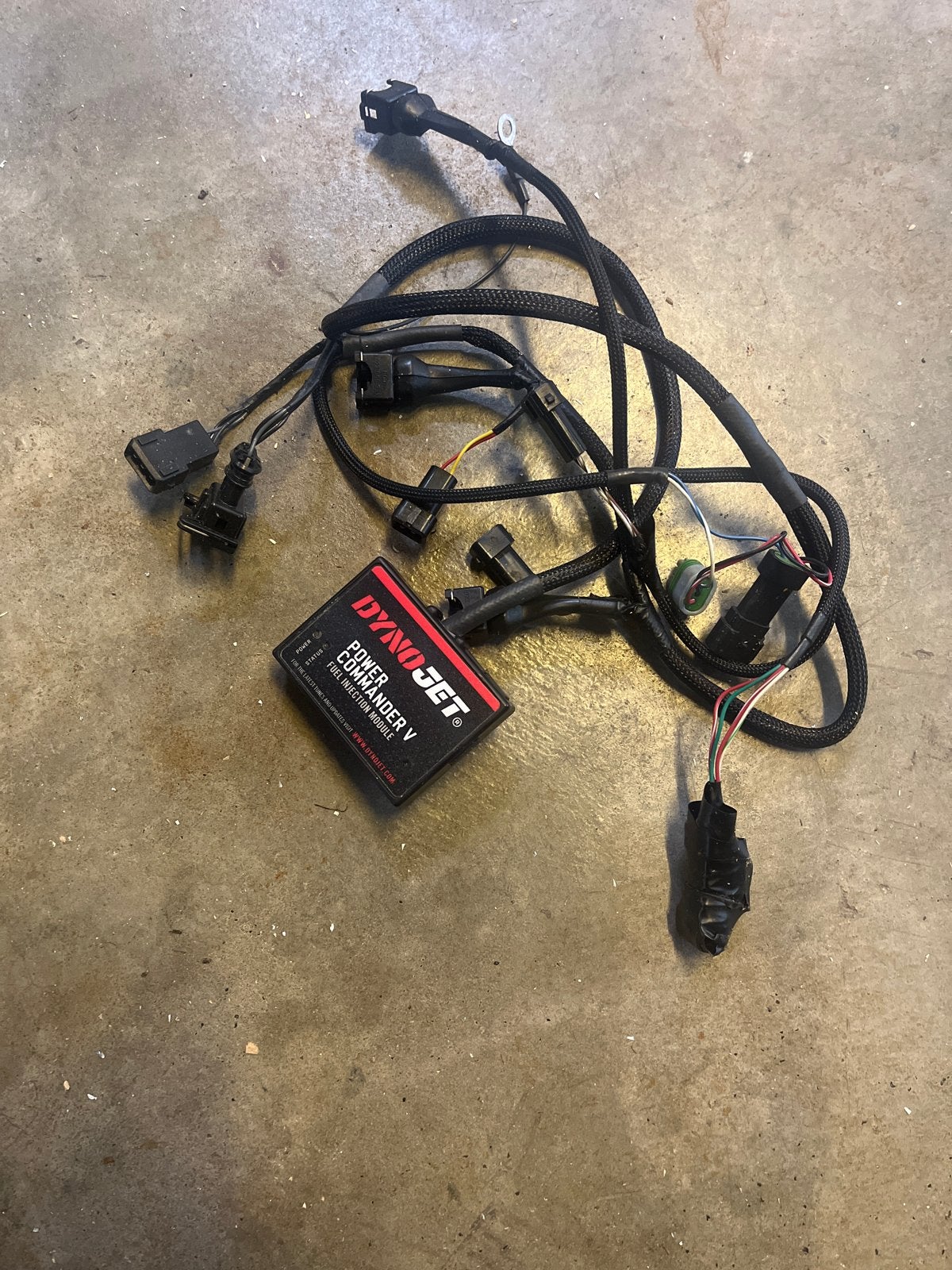 Dynojet Power Commander V voor motorfietsen, Ophalen