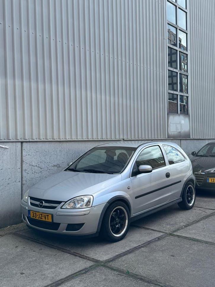 Opel Corsa 1.2 16V 3D Easytronic 2002 Grijs, Auto's, 450 kg, 74 pk, 31 €/maand, Origineel Nederlands